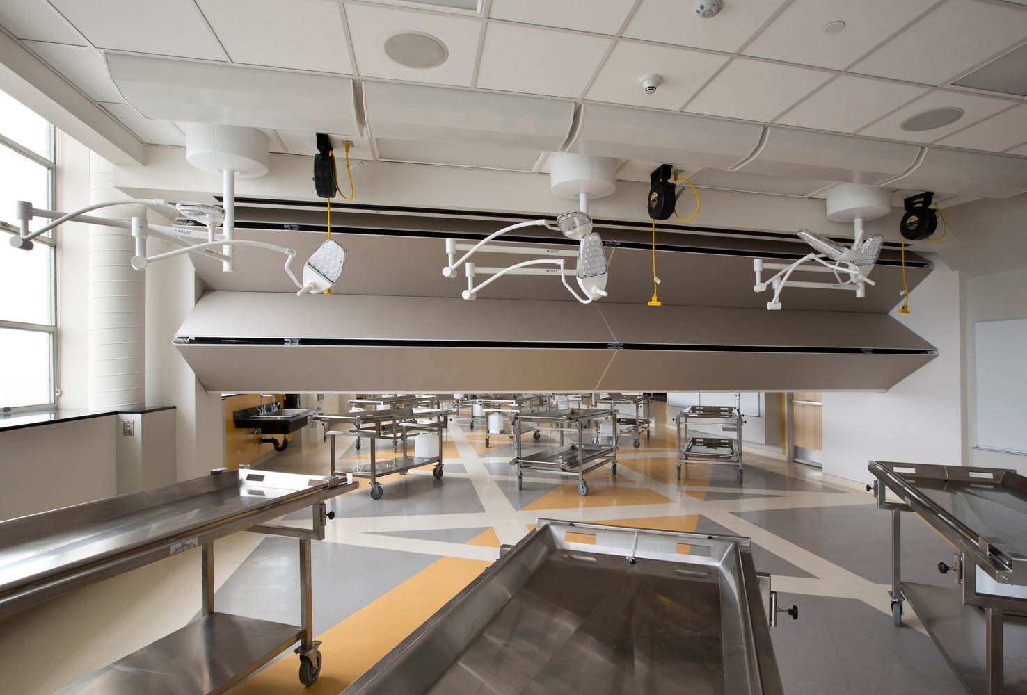 Maximum Flexibility The Possibilities of Vertically Folding Operable Walls - 6791